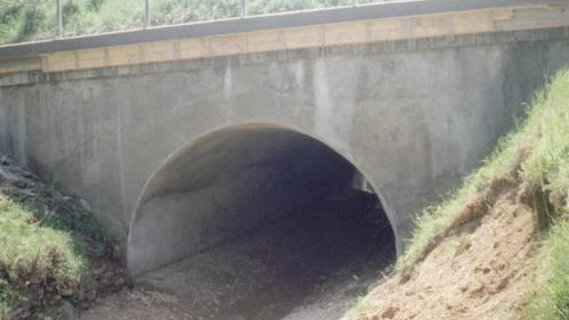  Referencie / Sanácia mosta v km 158,431 trate Košice-Žilina (Chrásť nad Hornádom) - foto