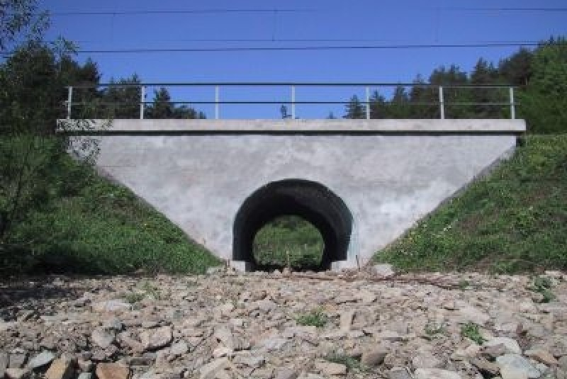  Referencie / Oprava mosta v km 271,701 trate Žilina-Čadca (Krásno nad Kysucou)  - foto