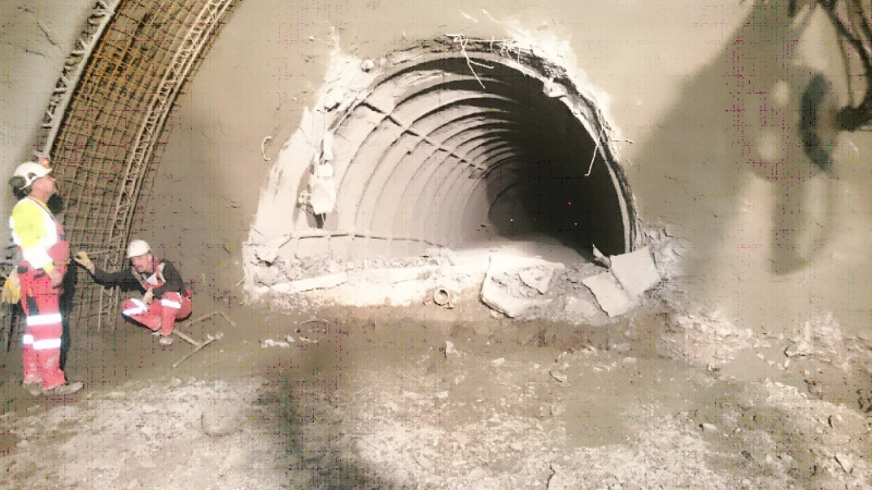 Referencie / Diaľnica D1, Lietavská Lúčka – Dubná Skala, tunel Višňové - foto