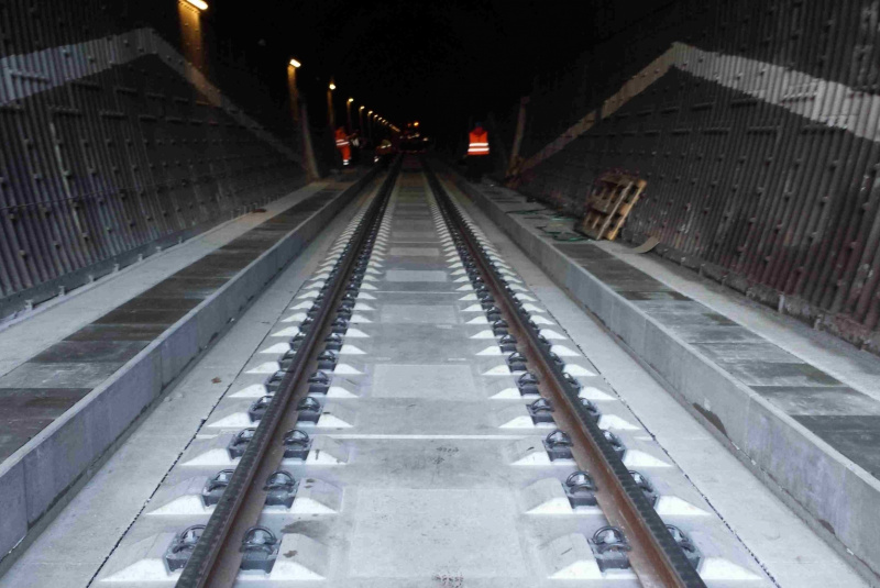  Referencie / Bratislavský tunel, KRŽZ, koľ. č. 1 - realizácia - foto