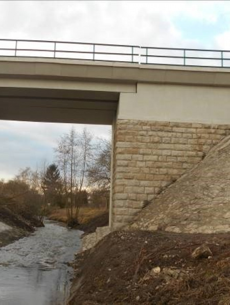 Odstranění propadu rychlosti na trati Brno - Uherské Hradiště v úseku Blažovice (mimo) - Nesovice (mimo)