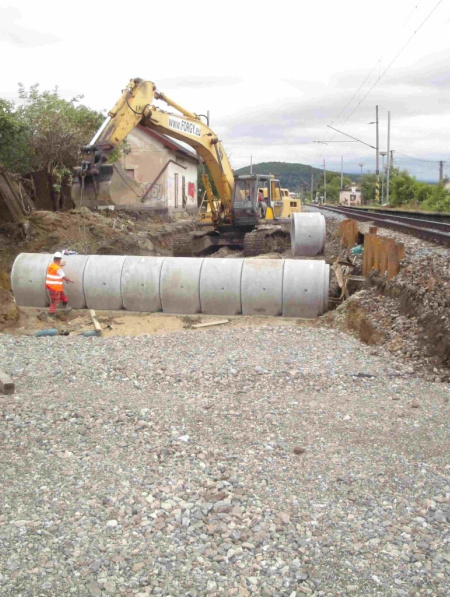 ŽSR, Modernizácia železničnej trate Nové Mesto nad Váhom - Púchov, žkm 100,500 - 159,100 pre traťovú rýchlosť do 160 km/hod. - III. etapa, UČS 32 - 32.54 Tr. úsek Trenčín - Tr. Teplá, priepust v nžkm 127,253 